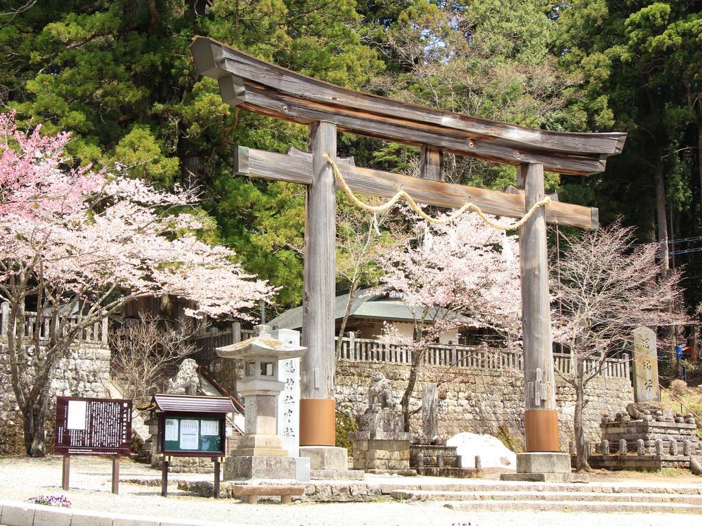 Отель Kyuhonbo Hisayamakan Нагано Экстерьер фото